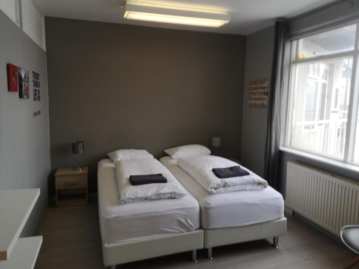Acco Town Square Apartments آكيورِيْري المظهر الخارجي الصورة