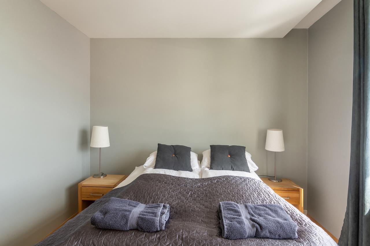 Acco Town Square Apartments آكيورِيْري المظهر الخارجي الصورة