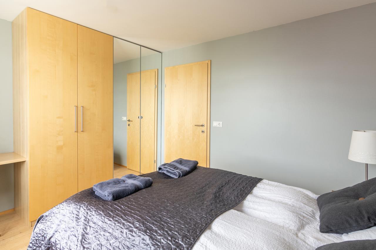 Acco Town Square Apartments آكيورِيْري المظهر الخارجي الصورة